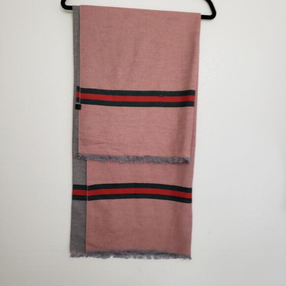 Beautiful Reversible Soft Women's 27 x 77 Scarf, Cashmere / Wool / Viscose Blend - Picture 5 of 5